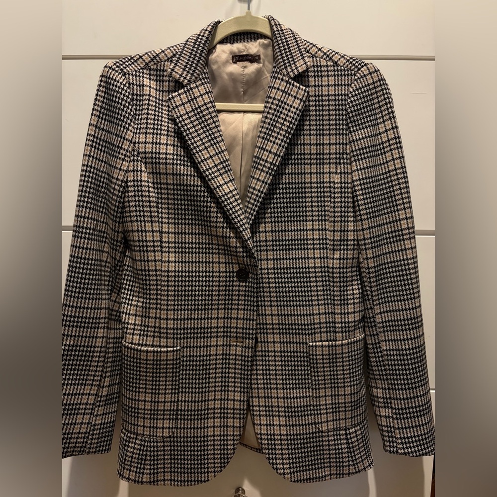 J. McLaughlin Women's Plaid Blazer in Beige and Black